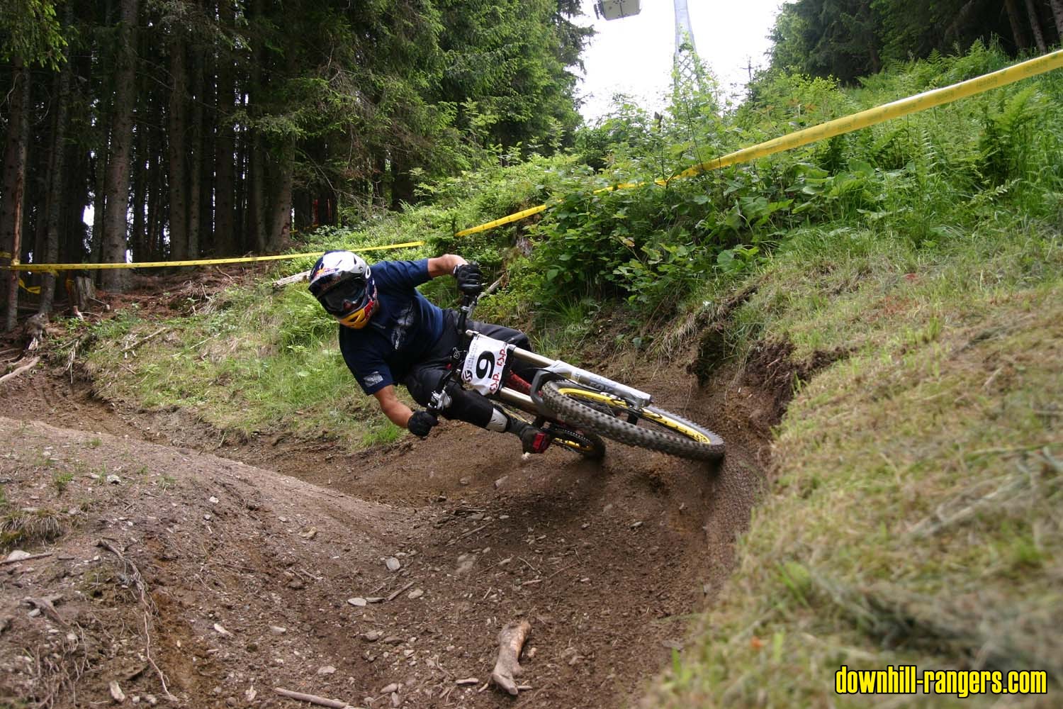 Polc_cornering
