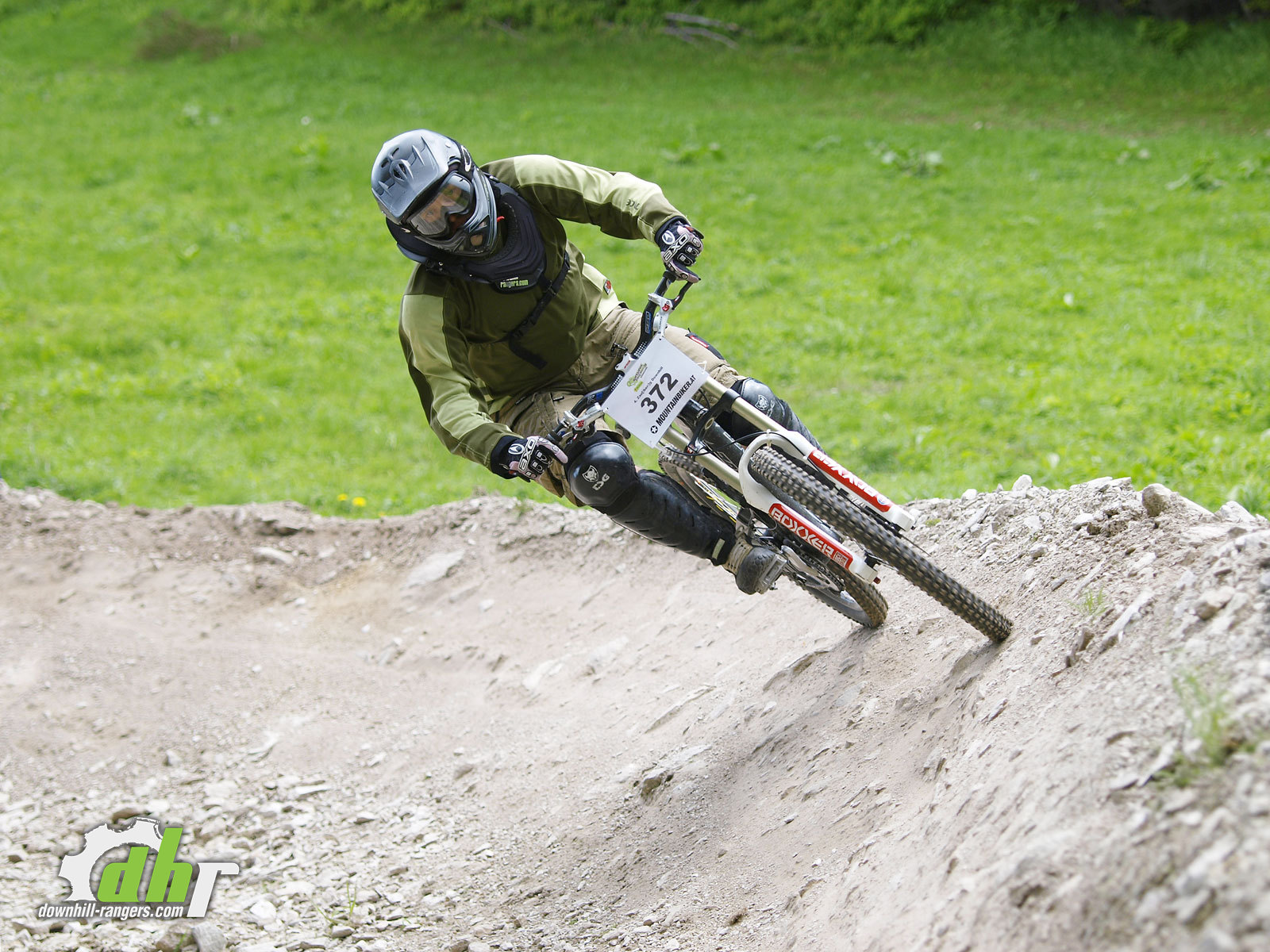 semmering-downhill-anlieger-noox