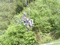 Liftfahrn
Dateiname: 155-lift.JPG