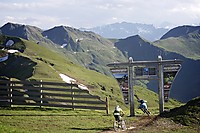 Hacklberg Trail

User: News-Pics
2013-05-13, 17:02
723 x 482 Pixel
Location: Saalbach Hinterglemm

Klicks: 204
Rating: 0,0

Dateiname: Hacklberg_Trail.jpg