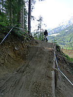 Leogang Trackwalk Letzter Wald
Dateiname: P1090989-Step-Up-Nach-Bruecke.jpg