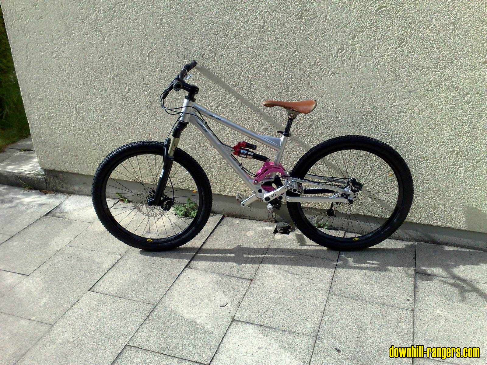 CanCan004LQ