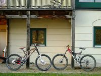 Meine beiden Bikes
Dateiname: Big_Hit_KTM.JPG