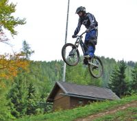 wiesensprung 2
Dateiname: alex_schanze_vorne.jpg