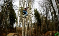 dirt
Dateiname: going_highmyspace.jpg