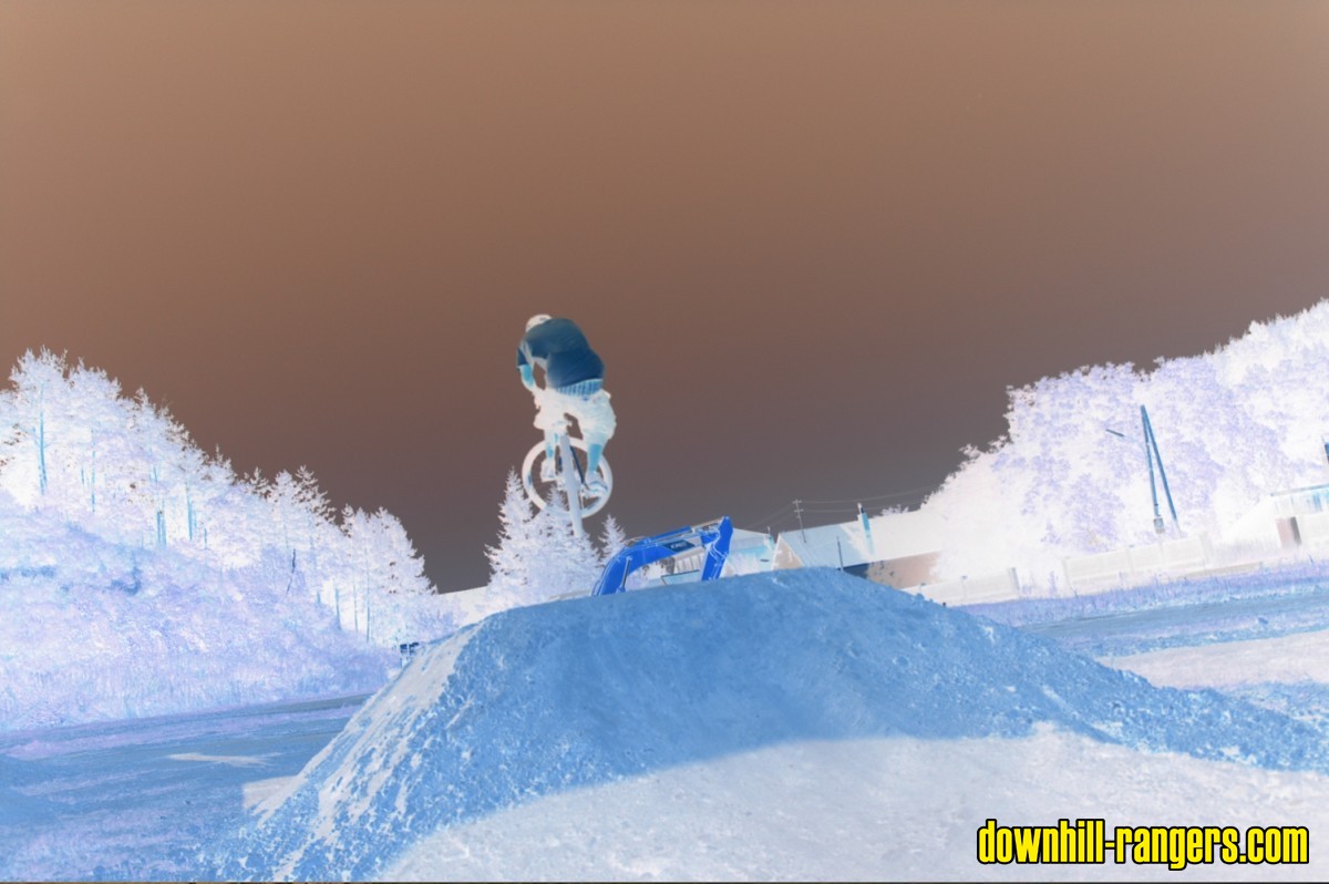 DSC_0212_1200_x_798_