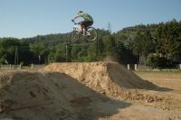 Dirt Session
Dateiname: DSC_0047_1000_x_665_.jpg