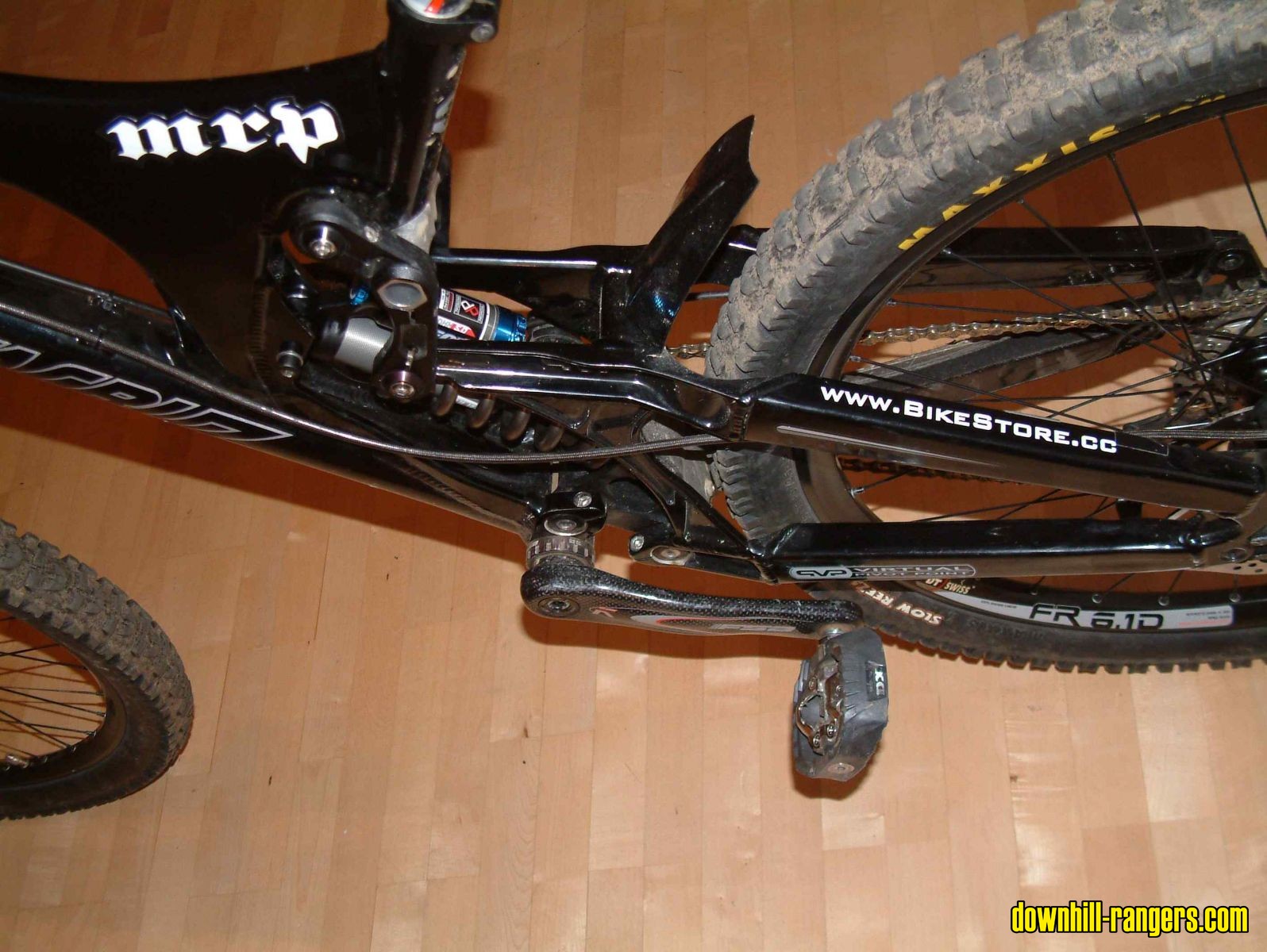 DSCF0134-Side-Back-Bikestore