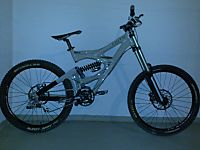 Giant Faith Race Bike
Dateiname: 26052009877.jpg