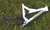 commencal - rahmen, andere seite
Dateiname: 4388ST832427-large_1_.JPG