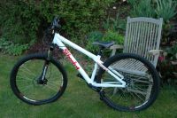 Commencal Absolut1
Dateiname: DSC_0247_600_x_399_.jpg