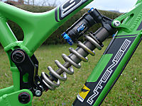 Fox DHX RC4 + Nukeproof Titanfeder
Dateiname: Daempfer-Fox-DHX-RC4-Nukeproof-Titanfeder.jpg