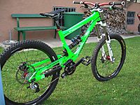 Commencal Supreme DH
Dateiname: commencal.JPG