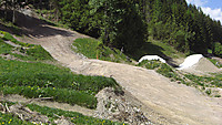 Leogang Trackwalk Vorletzter Table
Dateiname: CIMG5970-Downhill-Zielsprung.jpg