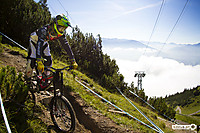 Sam Hill @ Nordkette Downhill.PRO
Dateiname: SamHill-NK-Pro-DH-by-BAUSE-2.jpg