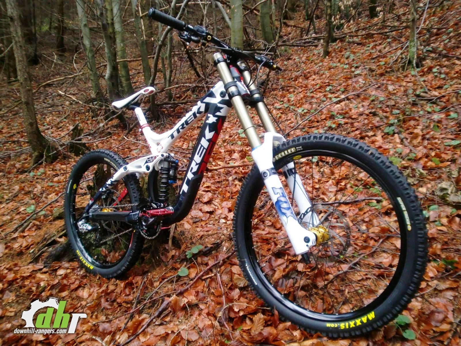 trek session downhill