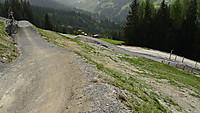 Leogang Streckenumbau 2014 - Schrägfahrt
Dateiname: P1110808-Downhill-Wiesenschraegfahrt.jpg