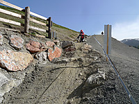 Leogang Streckenumbau 2014 - Gap
Dateiname: P1110815-Downhill-Drop-Rocks.jpg