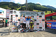 Siegerehrung Damen beim Scott Gang Battle 2012
Dateiname: IMG_4468-Scott-Gang-Battle-2012-Siegerehrung-Frauen-w1600.jpg