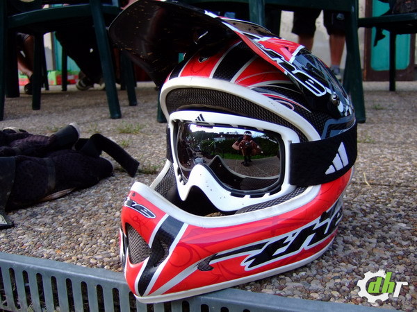 [Bild: helm.jpg]